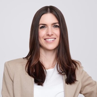 Sina Frings Sina Frings Portraitfoto